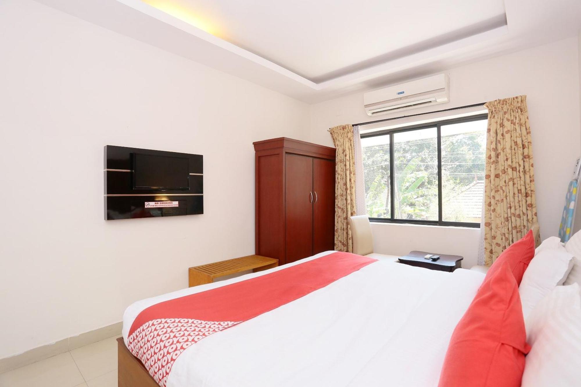 Super Townhouse Dona Castle Otel Kollam Dış mekan fotoğraf