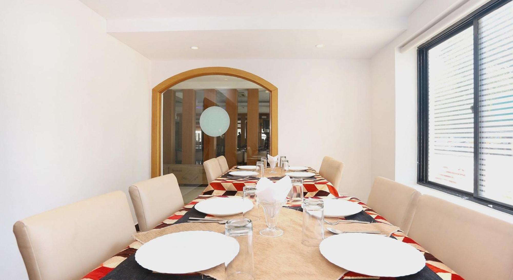 Super Townhouse Dona Castle Otel Kollam Dış mekan fotoğraf